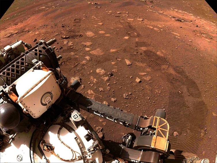 El Perseverance aterrizó en Marte en 2021 y su objetivo clave en la misión es la astrobiología, incluida la búsqueda de signos de vida microbiana antigua. FOTO: NASA
