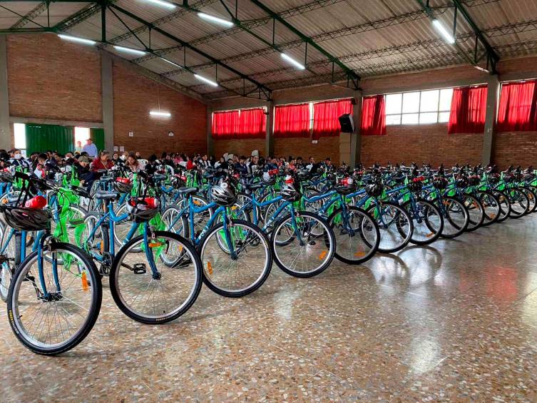 Estas son las bicicletas que fueron donadas para los estudiantes de los colegios de Tenjo, municipio de Cundinamarca. FOTO: Cortesía Fundación Esteban Chaves