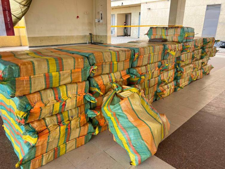 Un hombre intentó sobornar a soldados para que no le decomisaran más de tonelada y media de marihuana en Casanare