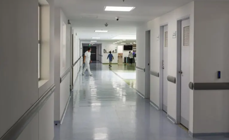 Se espera que en los próximos diez días, se dé una respuesta por parte de las Entidades Promotoras de Salud que deben casi $280 millones a los hospitales de Rionegro. FOTO Manuel Saldarriaga. 