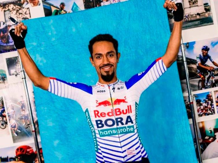 El ciclista colombiano Daniel Felipe Martínez volvió a la victoria tras dos años, esta vez celebró en Croacia. FOTO TOMADA X@RBH_ProCycling