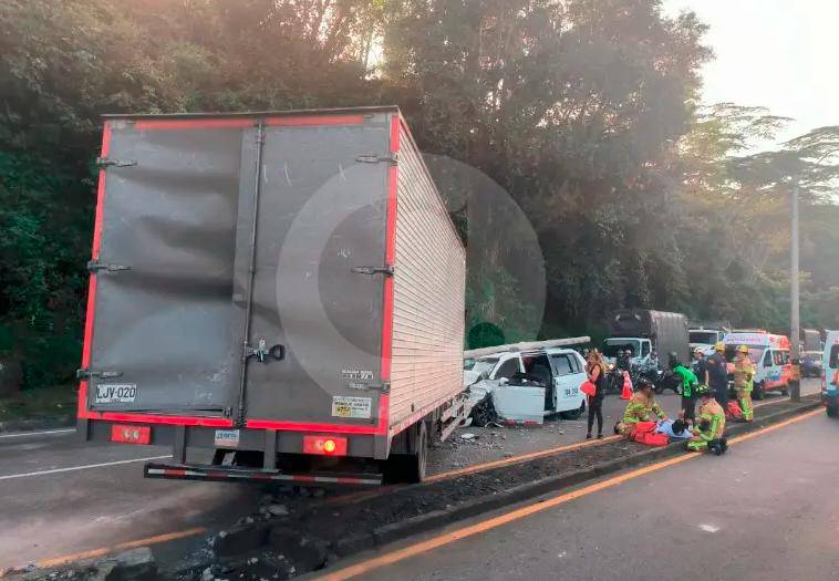 En esta parte plana de la autopista entre Medellín y Bogotá se han presentado varios accidentes. FOTO ILUSTRACIÓN CORTESÍA