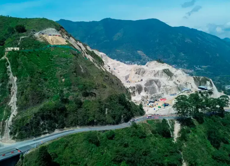 Los cierres parciales, según la ANI, empezarían la próxima semana, pero los alcaldes del Suroeste difieren y proponen otras soluciones. FOTO Manuel Saldarriaga.