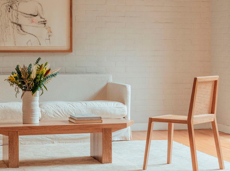 El minimalismo cálido convierte la casa en refugio 