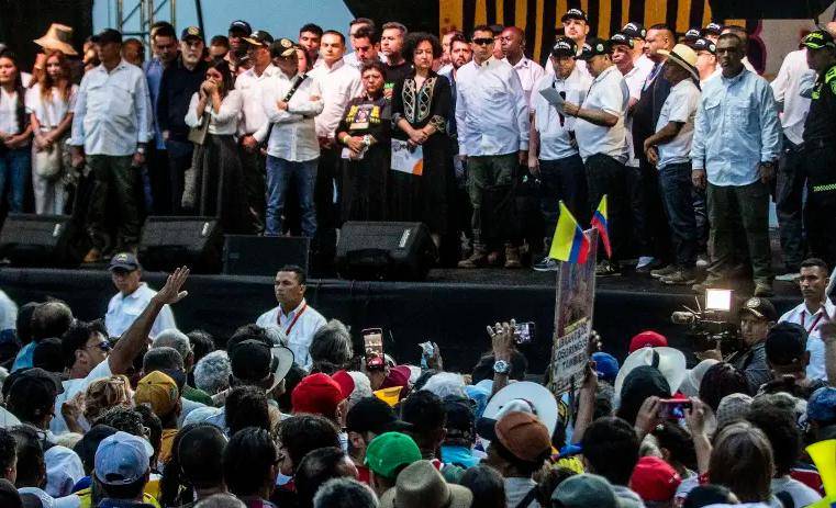 La medida recae sobre los 23 voceros dentro del proceso de paz urbana del Valle de Aburrá, pero tendría incidencia directa en siete que están en libertad. FOTO: EL COLOMBIANO