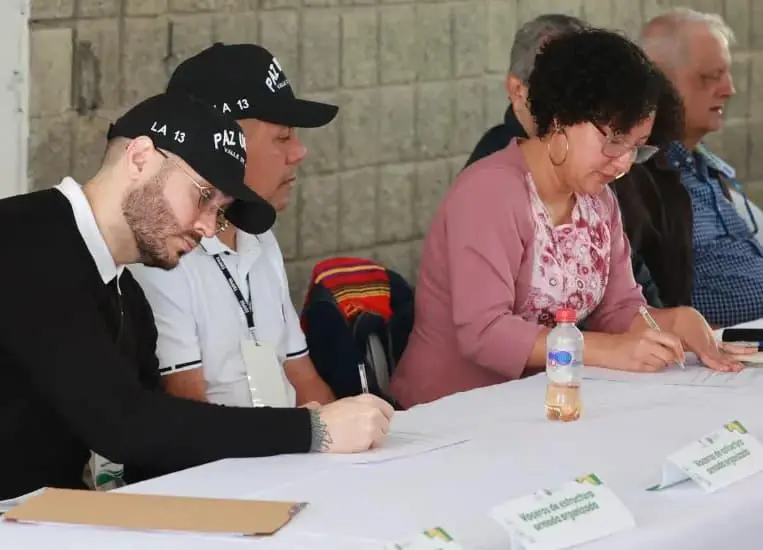En los diálogos con el Gobierno han participado 23 jefes de bandas que operan en el Valle de Aburrá. FOTO: Manuel Saldarriaga