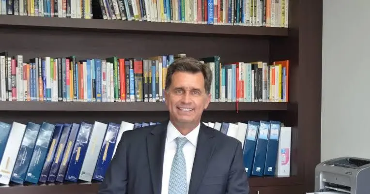 Mauricio Campillo renuncia a la presidencia de Solla tras 17 años de gestión