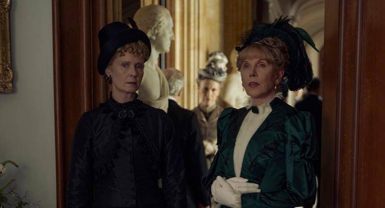 Cynthia Nixon y Christine Baranski protagonizan La edad dorada. FOTO Cortesía HBO