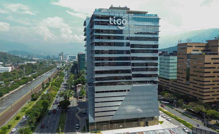 La OPA de Millicom por Movistar entra en su fase final y redefine el mercado de telecomunicaciones en Colombia. FOTO: MANUEL SALDARRIGA