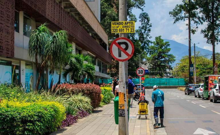 El mercado inmobiliario de Medellín muestra una fuerte demanda por vivienda usada y arriendos, pese a la caída en las ventas de proyectos nuevos. FOTO CAMILO SUÁREZ