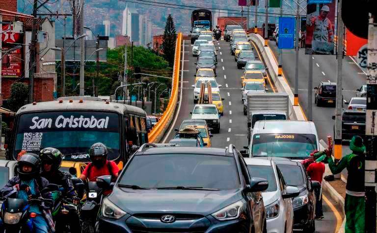 Recuerde que el próximo 5 de febrero cambia la rotación del pico y placa. FOTO: EL COLOMBIANO