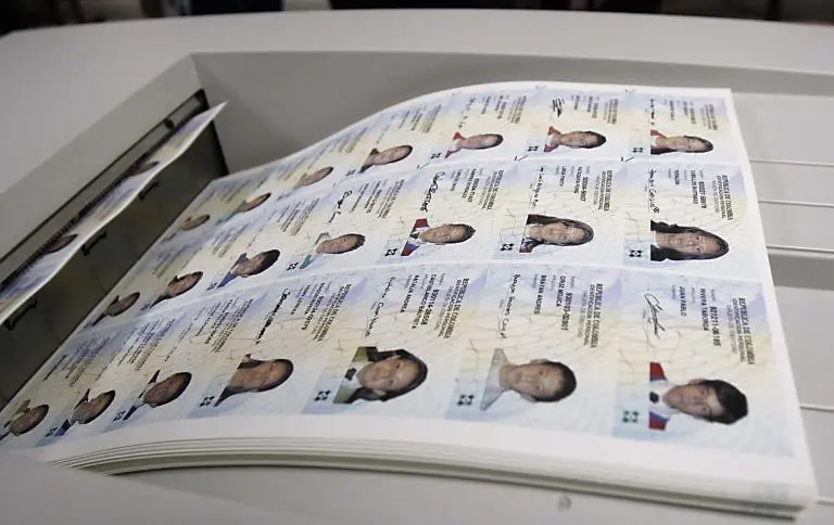 <span class="mln_uppercase_mln">La</span><b><span class="mln_uppercase_mln"> Registraduría alertó que la cédula digital solo se tramita en sedes oficiales y consulados. FOTO: COLPRENSA</span></b>