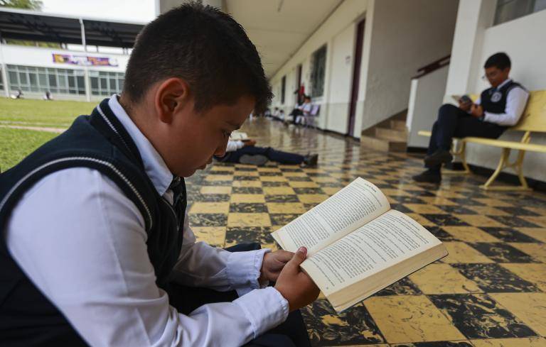 Las autoridades mantienen el monitoreo de las condiciones de seguridad en Santa Marta para garantizar la prestación del servicio educativo. FOTO: Manuel Saldarriaga Quintero.