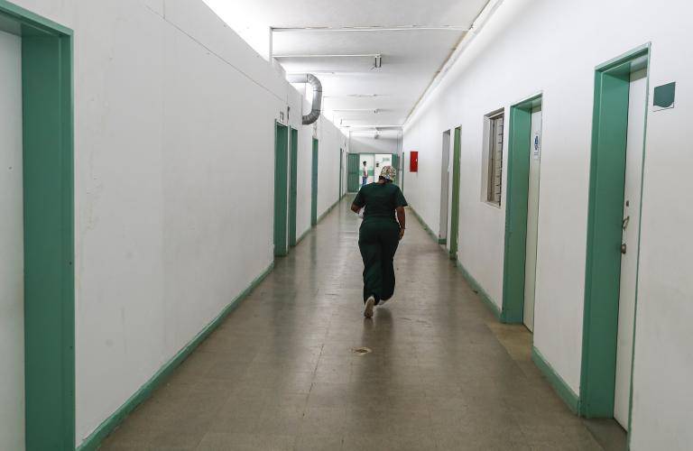 25 hospitales de Antioquia les cierran las puertas a la Nueva EPS por incumplimientos en pagos 