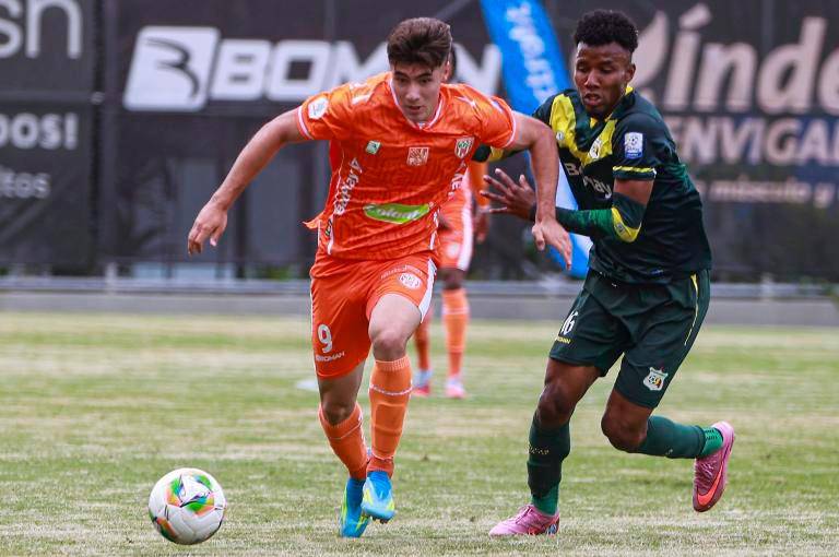El delantero Miguel Ángel Marulanda de Envigado, quien fue goleador del equipo en el primer semestre con ocho goles. FOTO MANUEL SALDARRIAGA 
