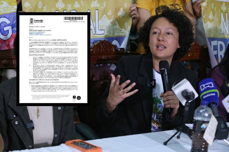 El presidente del Concejo de Medellín, Alejandro De Bedout, radicó una queja disciplinaria formal ante la Procuraduría contra la senadora del Pacto Histórico Isabel Zuleta. FOTO: Colprensa 