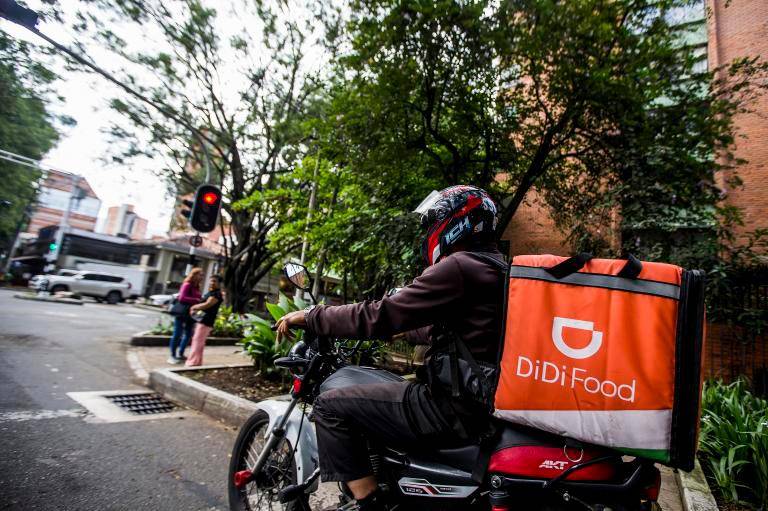 DiDi habilitó hasta dos viajes diarios a $0 para facilitar el traslado de donaciones hacia los puntos oficiales de recepción en Medellín. FOTO JULIO HERRERA