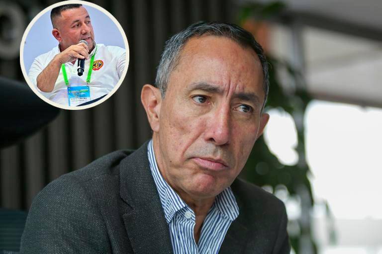 Martín Ravelo, presidente de la USO y Ricardo Roa, presidente de Ecopetrol. FOTO: COLPRENSA