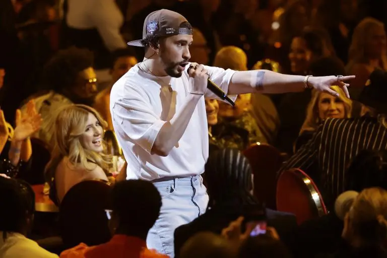 Benito Martínez Ocasio, nombre real de Bad Bunny, le cantará a Puerto Rico durante nueve fines de semana consecutivos, iniciando desde este viernes 11 de julio. FOTO: Getty