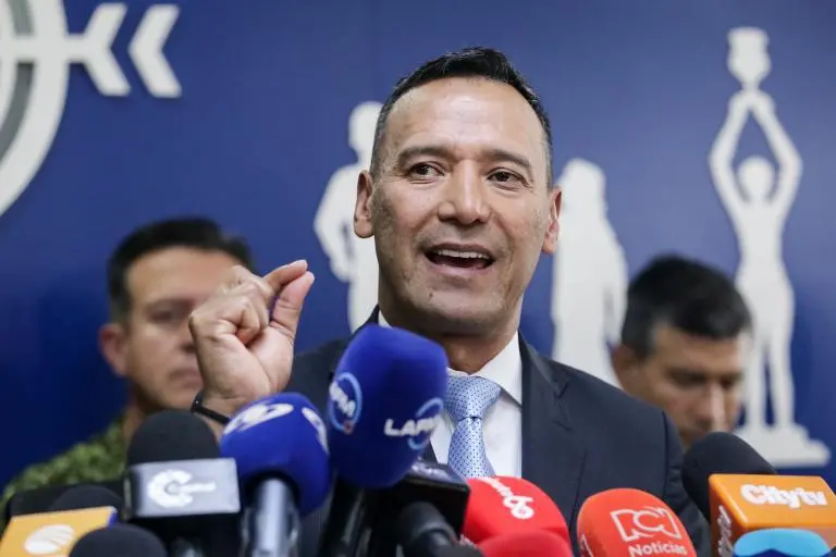 Pedro Sánchez, ministro de Defensa. FOTO COLPRENSA. 