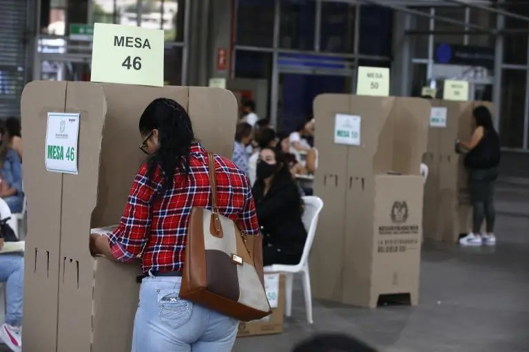La consulta popular este 26 de octubre tendrá cerca de 20.000 mesas de votación en el país, según la Registraduría. Foto: Edwin Bustamante Restrepo