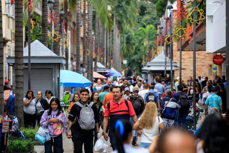 El turismo sigue aumentando su aporte de divisas a Colombia, pero los hoteles registran menores ingresos reales durante 2026. FOTO: CAMILO SUÁREZ