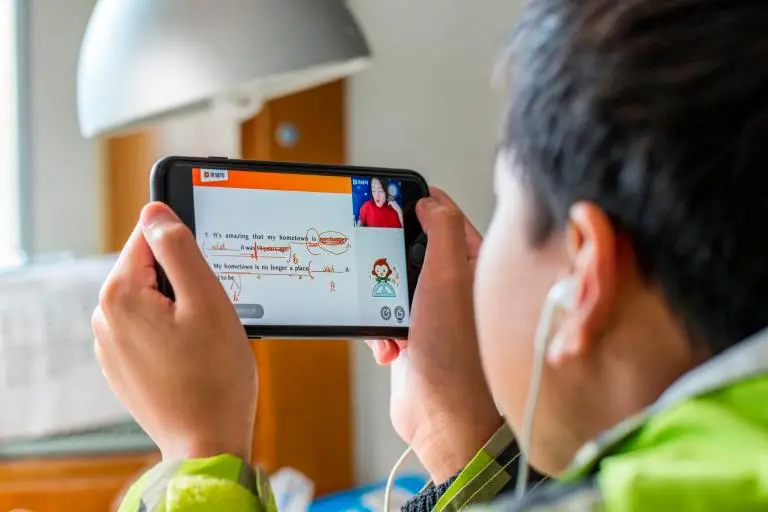 La desigualdad en conectividad golpea especialmente a comunas de ladera y a los corregimientos. FOTO: Getty