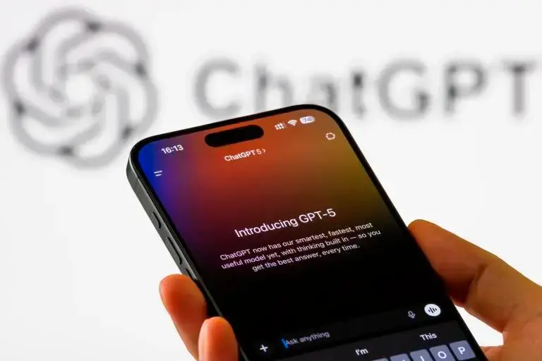 La rápida adopción de ChatGPT supera los tiempos de crecimiento registrados por plataformas como TikTok, Instagram, YouTube y Google Maps. FOTO GETTY. 