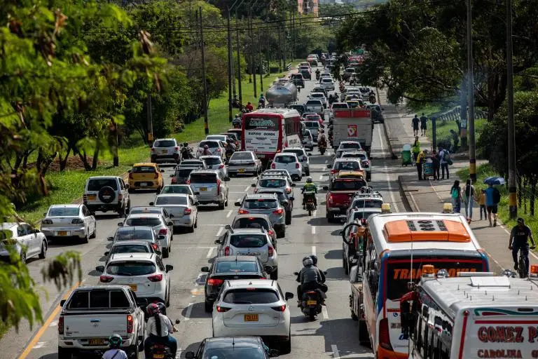 En las vías del Suroeste, Occidente y Oriente de Antioquia habrá cierres y restricciones vehiculares durante este fin de semana del Día de la Madre. Foto: Andrés Camilo Suárez Echeverry