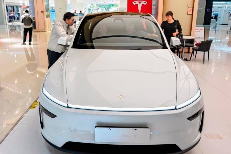 Tesla lidera el mercado colombiano de vehículos eléctricos con 16.542 matrículas entre enero y septiembre de 2026, equivalentes al 41,6% del total nacional. FOTO GETTY