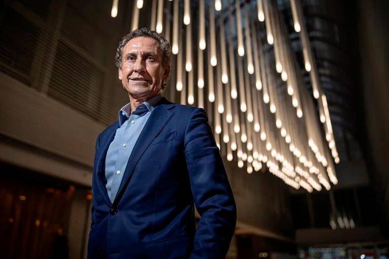 Jorge Valdano también ejerció como directivo, estratega, empresario y escritor de más de una veintena de libros. FOTO: EFE