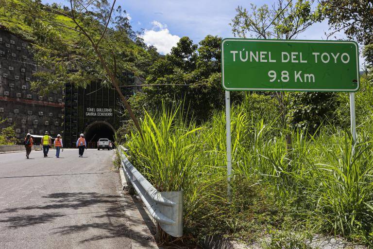 El Túnel del Toyo, además 18 túneles y 31 puentes, es la ficha del rompecabezas que falta para completar el corredor 4G que une el Pacífico y el suroccidente del país con los puertos de Urabá. Lugar: Túnel del Toyo. Fecha de evento: 02/06/2026. Foto: Manuel Saldarriaga Quintero.