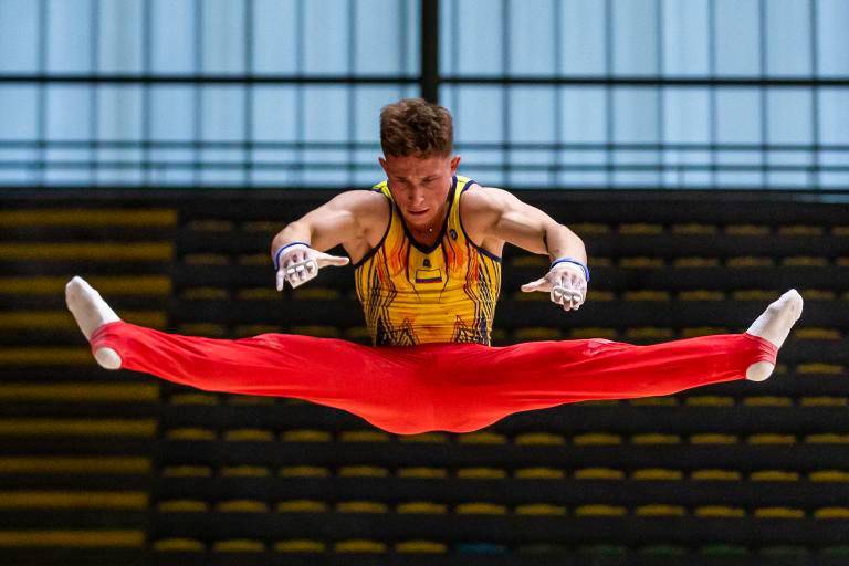 El gimnasta antioqueño Dilan Jiménez es uno de los medallistas de Colombia en Juegos Centroamericanos y del Caribe que se disputan en El Salvador. FOTO Carlos Velázquez