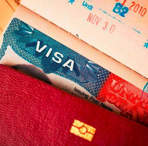 El programa de migración estadounidense otorgará visas para familiares de personas ya residentes en ese país. Foto: Getty. 
