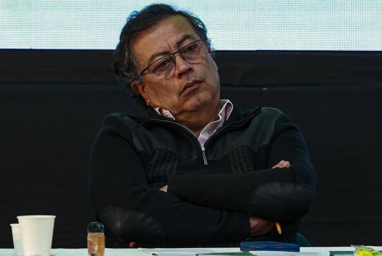 Gustavo Petro insiste en que bloqueó cualquier intento de infiltración de dineros ilegales, pero investigación evidenció que su equipo de campaña presidencial permitió acercamientos con el “zar del contrabando”. FOTO: Manuel Saldarriaga Quintero.