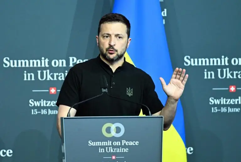 <span class="mln_uppercase_mln">Tras</span><b><span class="mln_uppercase_mln"> una conversación con Donald Trump, el presidente ucraniano, Volodímir Zelenski, aseguró que su país está dispuesto a negociar con Rusia. FOTO: Getty </span></b>