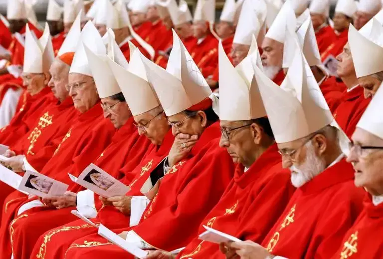 Las congregaciones generales permiten a los cardenales conocerse antes de votar en la Capilla Sixtina. FOTO Getty
