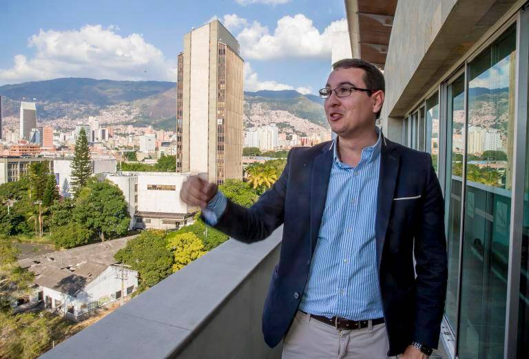 Juan David Palacio fue postulado por el entonces alcalde de Medellín, Daniel Quintero, para dirigir el Área Metropolitana; en el mundo político lo asumían como cuota de Miguel Quintero. FOTO JUAN ANTONIO SÁNCHEZ