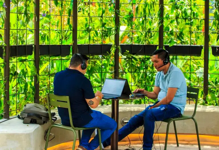Regus, Tinkko y Co-Work, junto a WeWork, lideran la oferta de coworking en el país con soluciones escalables y servicios tecnológicos. FOTO: EL COLOMBIANO