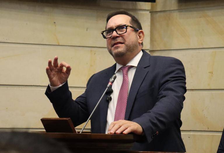 <span class="mln_uppercase_mln">Lidio</span><b><span class="mln_uppercase_mln"> García, presidente del Senado, convocó sesión extraodinaria para este viernes 26 de diciembre. FOTO: Colprensa</span></b>