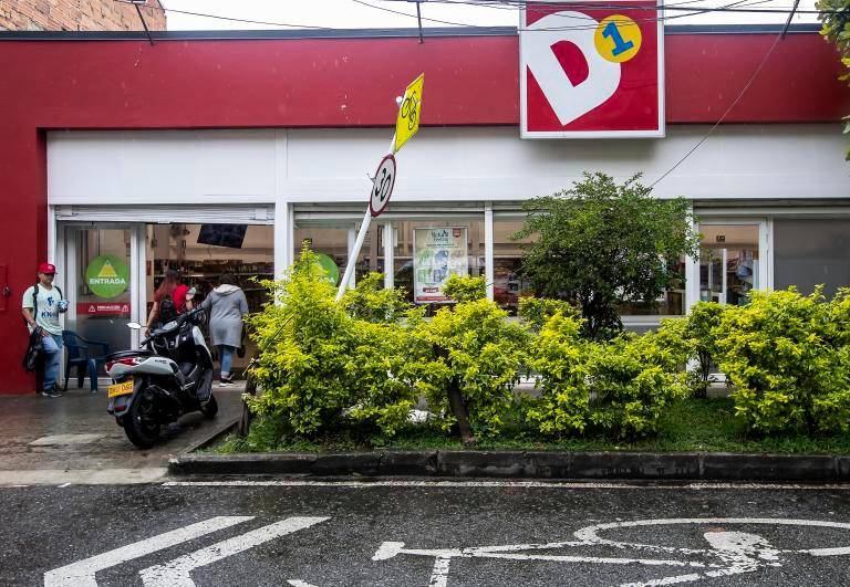El crecimiento de D1 ha permitido fortalecer el empleo en diferentes regiones del país, con salarios competitivos y oportunidades de ascenso interno. FOTO: EL COLOMBIANO