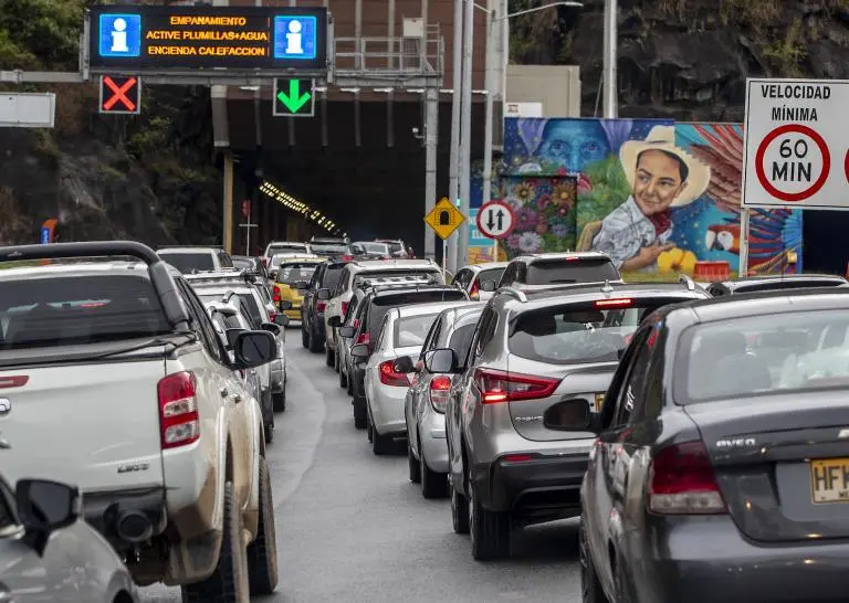 La medida fue informada por la concesión Túnel Aburrá Oriente, mientras se realiza una inspección. FOTO: Juan Antonio Sánchez Ocampo