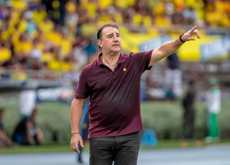 Néstor Lorenzo, técnico de Colombia entregó la lista de convocados para los amistosos de octubre en Estados Unidos. FOTO JUAN ANTONIO SÁNCHEZ 