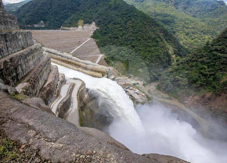 El proyecto lleva más de dos años de retrasos. La construcción de la presa fue uno de los momentos más difíciles de la hidroeléctrica. FOTO juan antonio sánchez. 