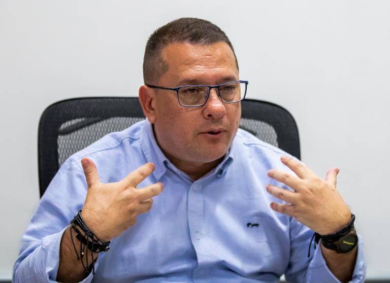 Carlos Arcila, secretario de Paz y Derechos Humanos de Medellín, durante esta administración, fue también subsecretario de Derechos Humanos en el primer periodo del alcalde Federico Gutiérrez. FOTO JAIME PÉREZ