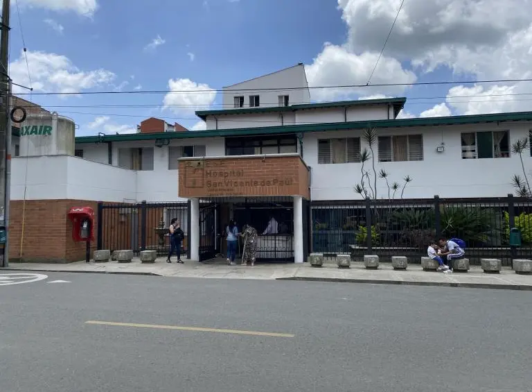 La deuda que tiene el Hospital San Vicente de Paúl de Caldas con sus anestesiólogos ya supera los 1.300 millones de pesos. Foto: Andrés Felipe Osorio García