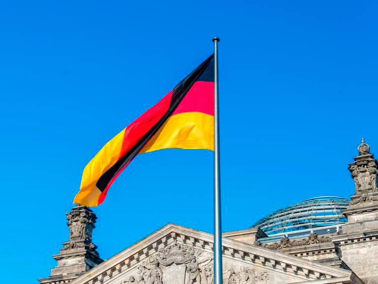 La Chancenkarte abre la posibilidad de trabajar en sectores con alta demanda como salud, tecnología, ingeniería y construcción en Alemania. FOTO: GETTY