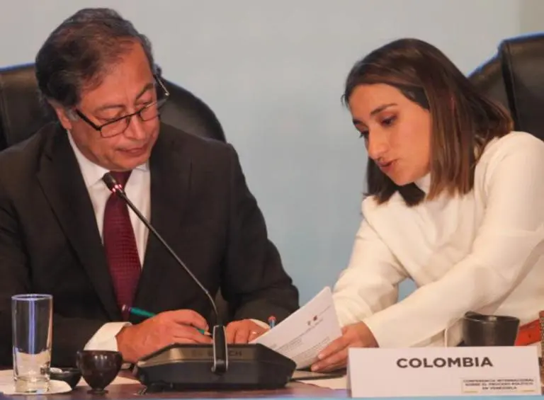 ¿Quiénes son las otras cinco personas que serían indemnizadas por las chuzadas en el caso de Laura Sarabia?