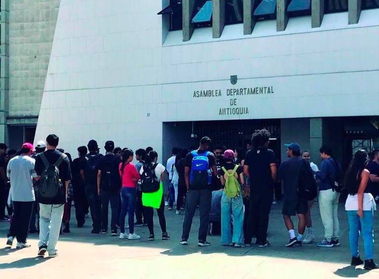 En 2025 llegó a 2,72 millones de estudiantes, 6,6% más que un año antes y el nivel más alto registrado por el Snies.