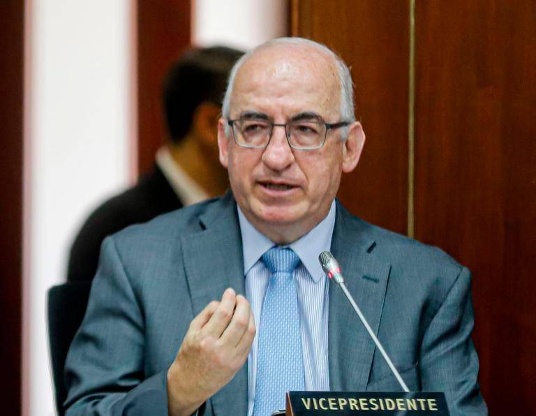 El gerente del Banco de la República, Leonardo Villar, reiteró que el control de la inflación es la prioridad del emisor. FOTO: Colprensa